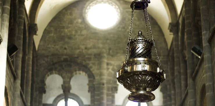 Qué es el Botafumeiro. El Incensario de la Catedral de Santiago de Compostela
